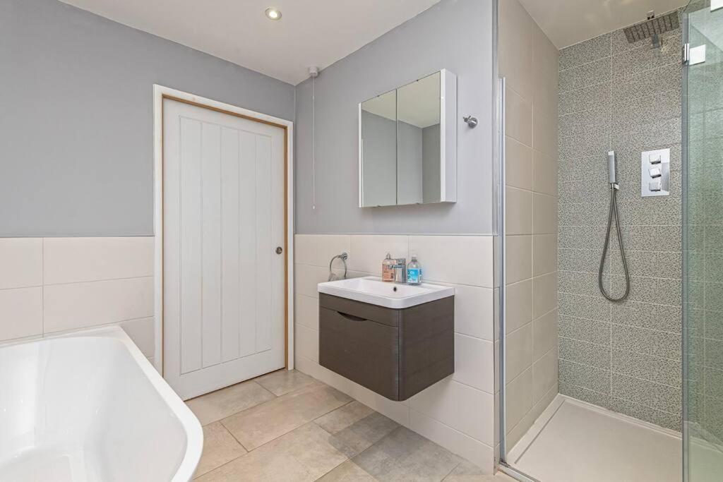 Family-Friendly Retreat Between Beach & Mountains Tremadog Exterior foto