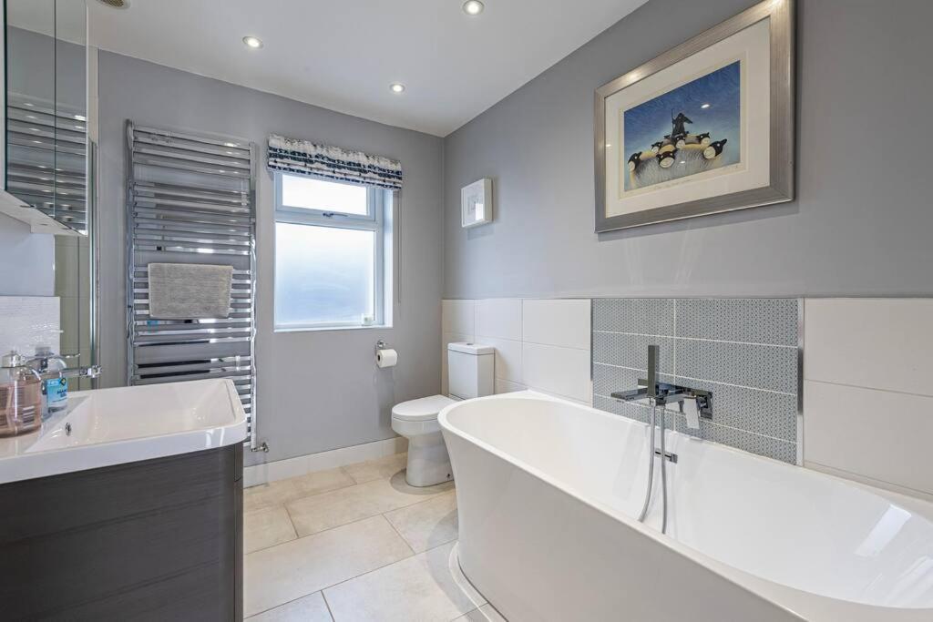 Family-Friendly Retreat Between Beach & Mountains Tremadog Exterior foto